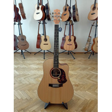 Электроакустическая гитара Maton SRS70C